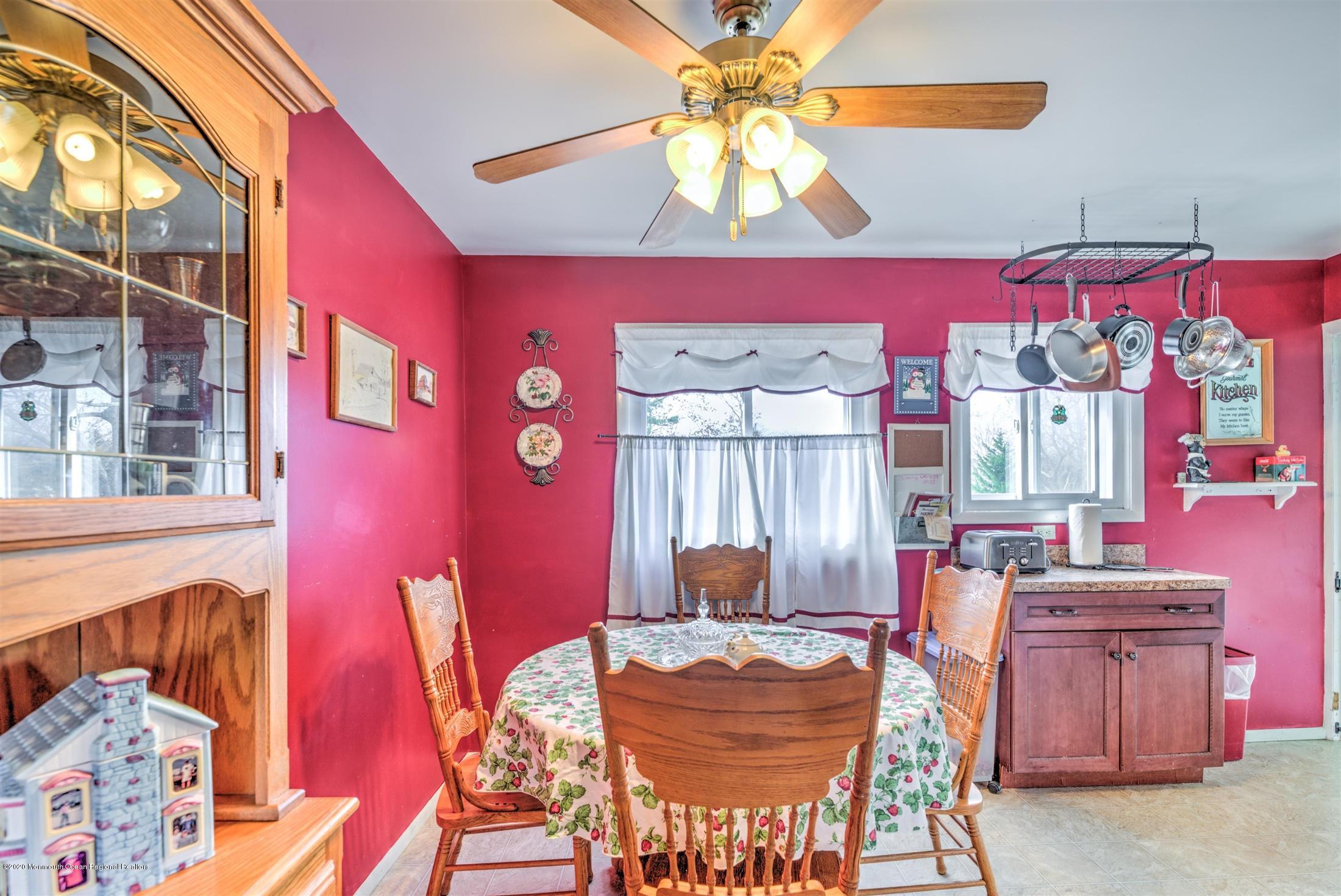 60 Mallard Road Bayville, NJ 08721 - Photo 5 of 20 a dining room with furniture and window