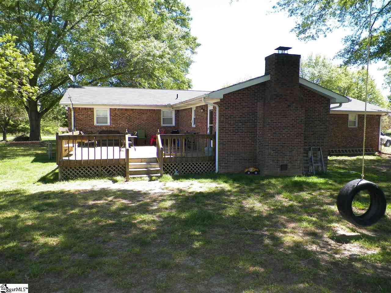 1490 Rocky Ridge Road Enoree, SC 29335 - Photo 2 of 17
