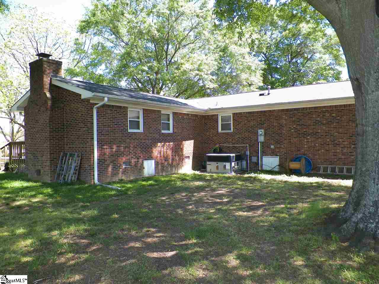 1490 Rocky Ridge Road Enoree, SC 29335 - Photo 4 of 17