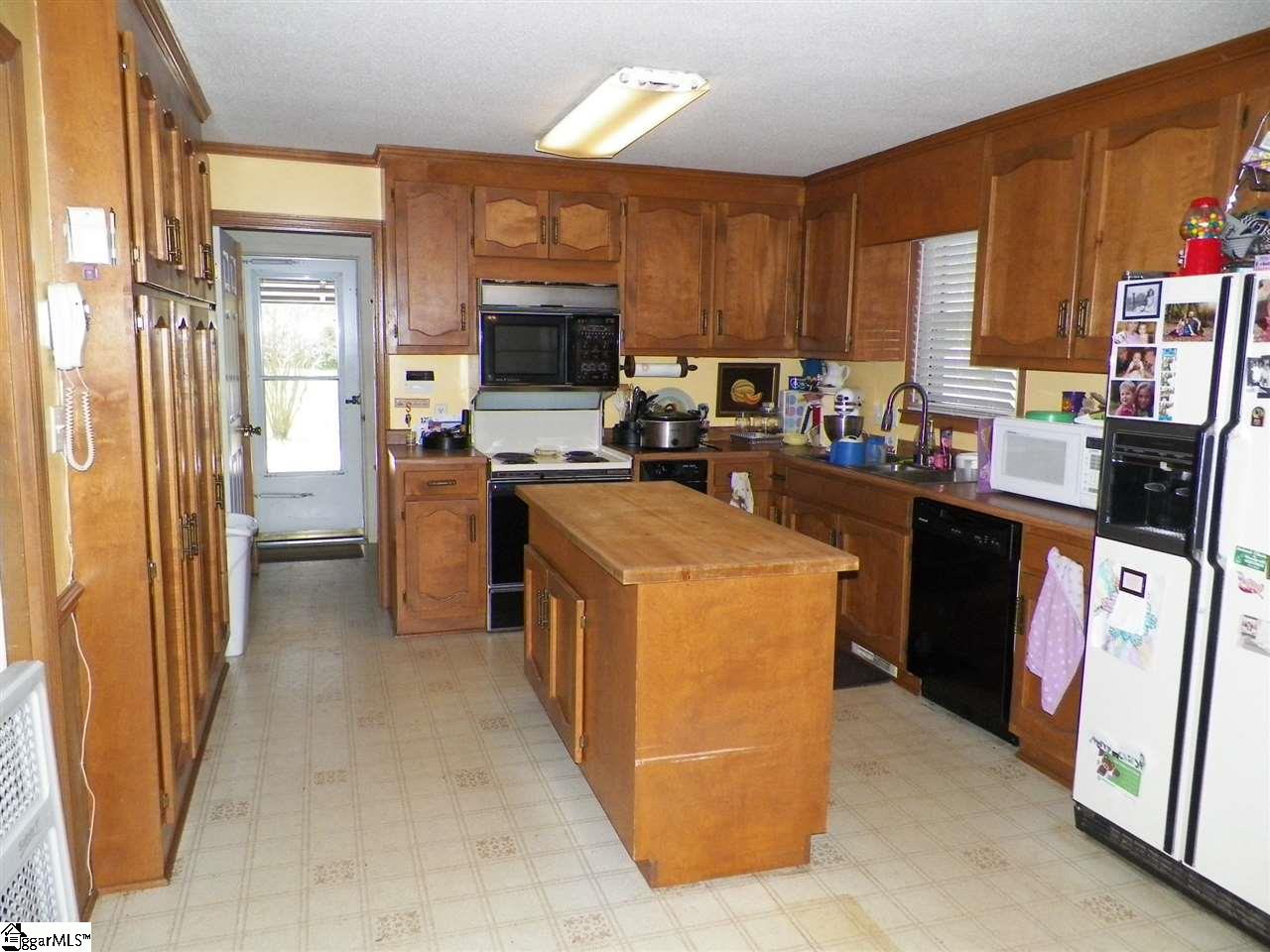 1490 Rocky Ridge Road Enoree, SC 29335 - Photo 5 of 17
