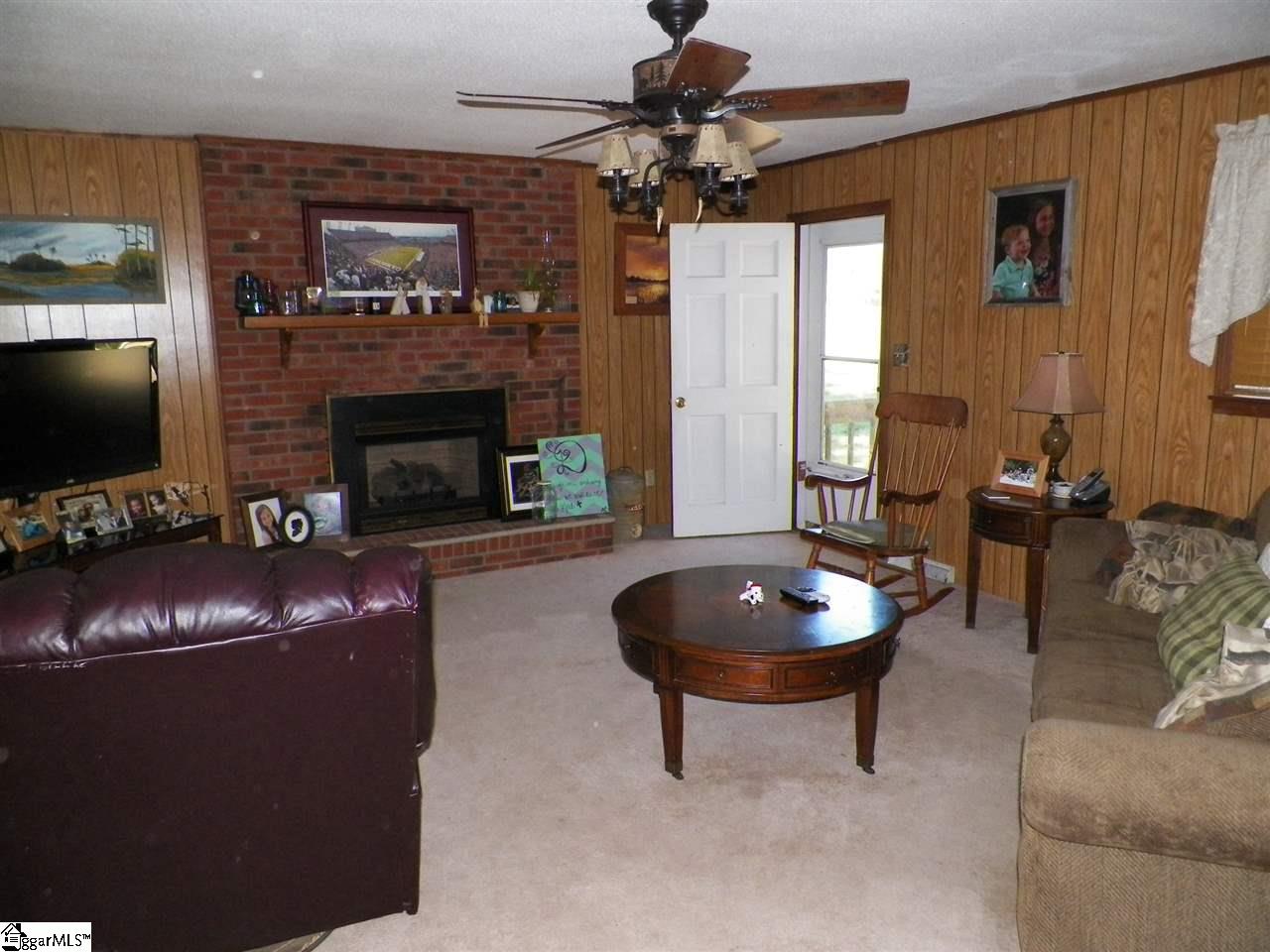 1490 Rocky Ridge Road Enoree, SC 29335 - Photo 7 of 17