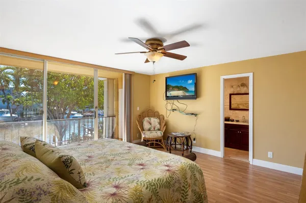 $5,000 | 822 Northeast 25th Avenue, Unit 822, Hallandale Beach, FL 33009