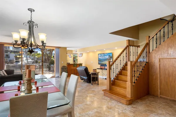 $5,000 | 822 Northeast 25th Avenue, Unit 822, Hallandale Beach, FL 33009