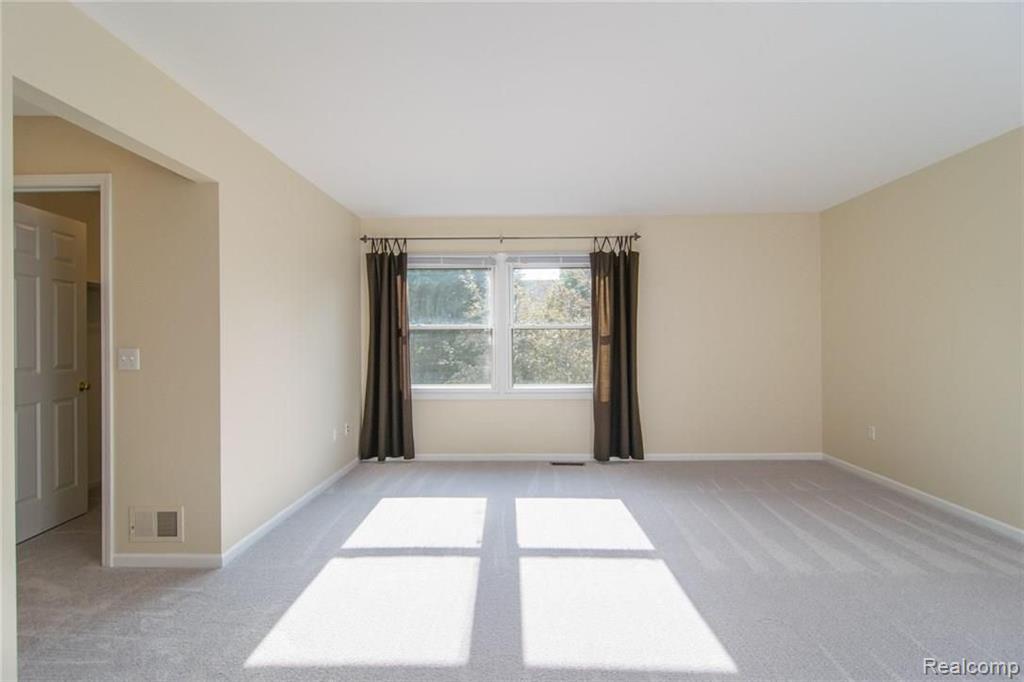3055 Lexham Lane Rochester Hills, MI 48309 - Photo 18 of 35