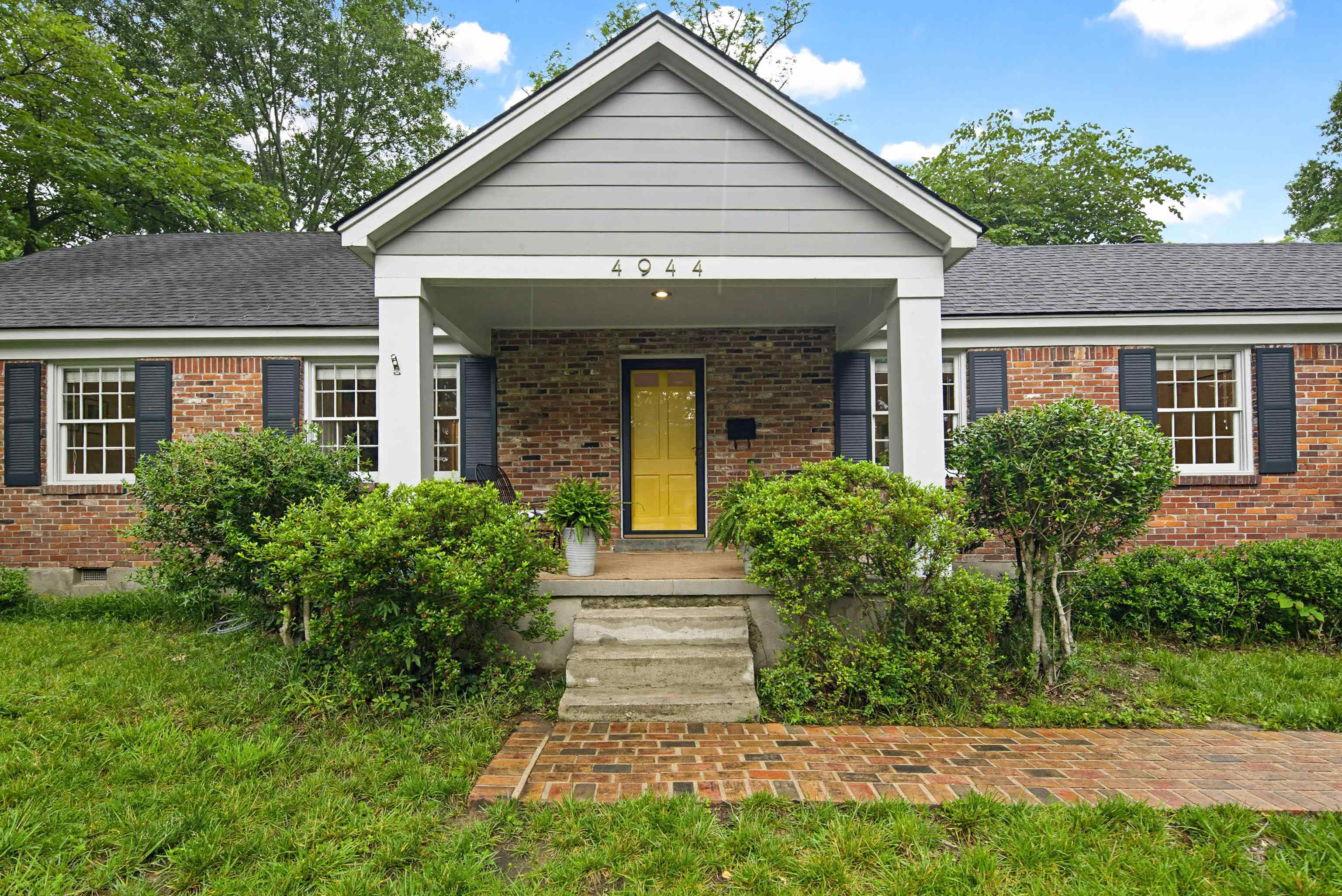 4944 Cole Road Memphis, TN 38117 - Photo 3 of 40
