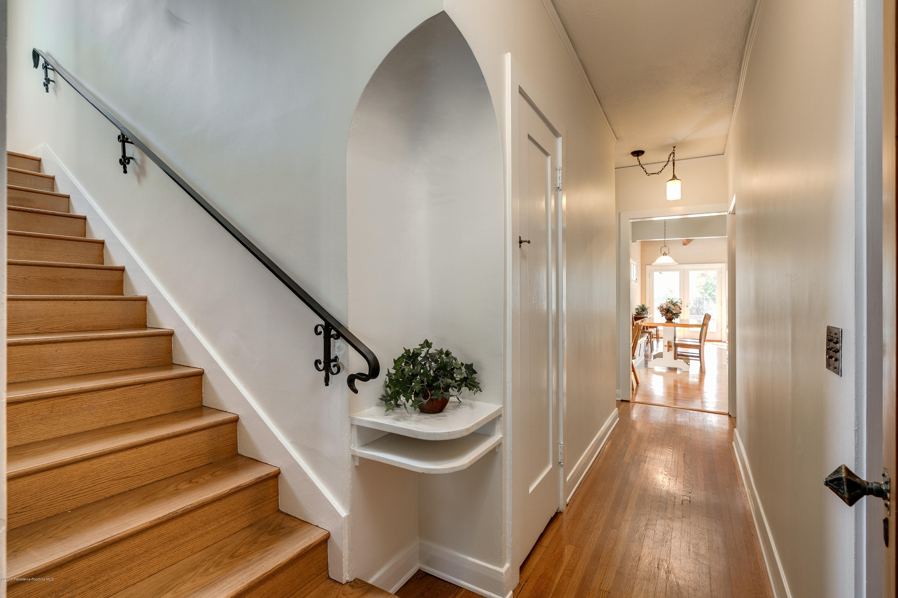 1711 Laurel Street South Pasadena, CA 91030 - Photo 13 of 19 Stairs leading up