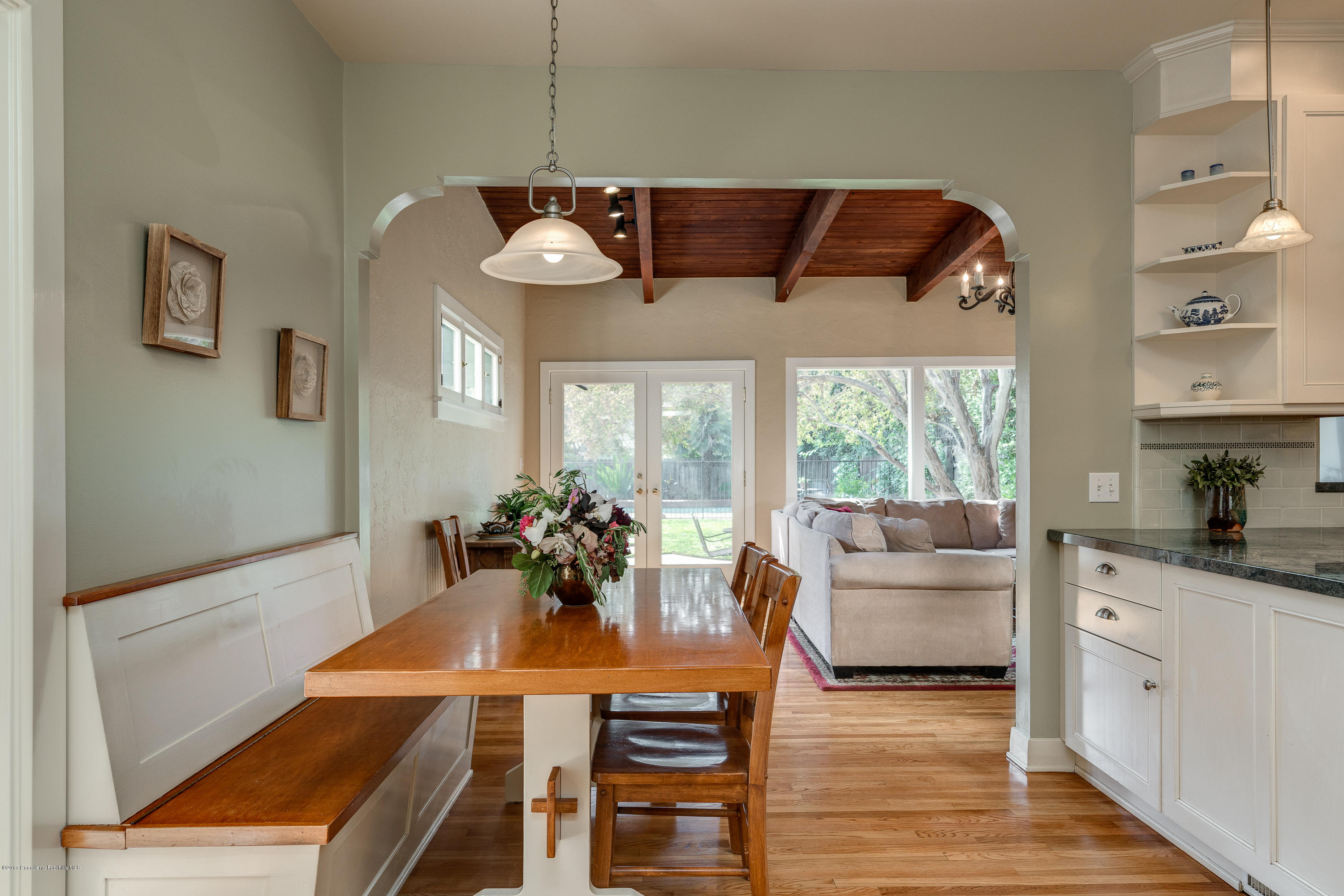 1711 Laurel Street South Pasadena, CA 91030 - Photo 10 of 19 Breakfast Area