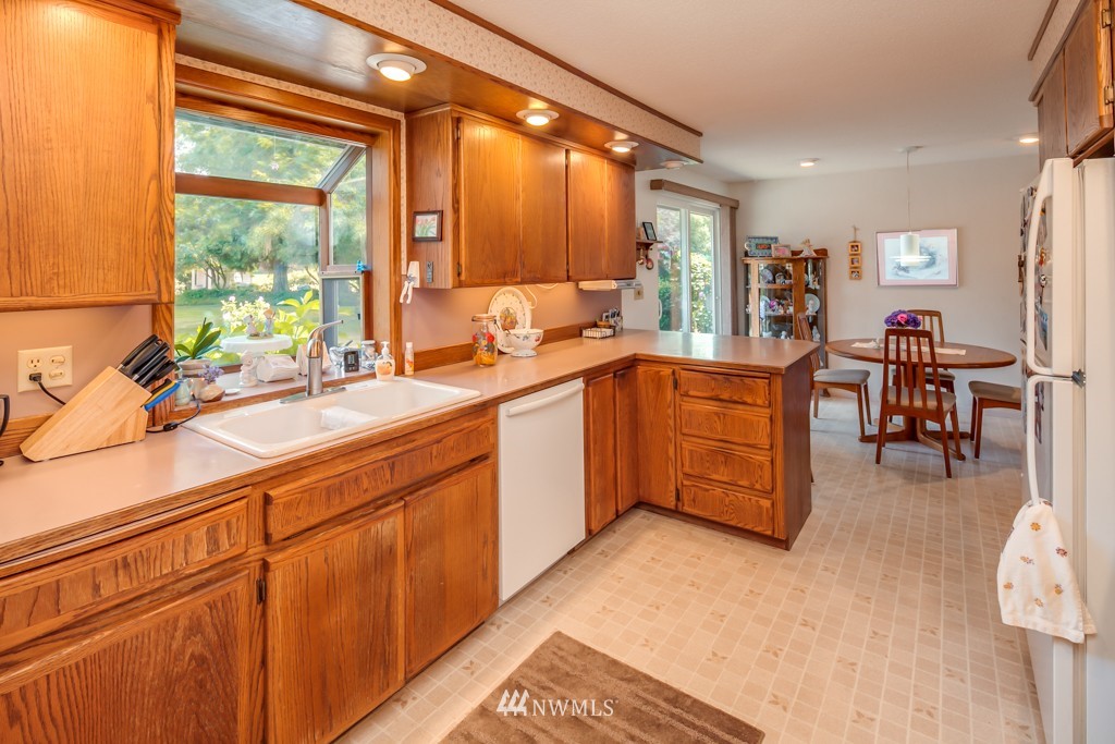 6454 Old Guide Road Lynden, WA 98264 - Photo 7 of 23