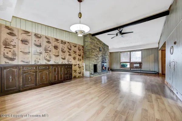 $847,999 | 1560 Reservoir Road, Moscow, PA 18444