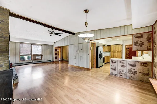 $847,999 | 1560 Reservoir Road, Moscow, PA 18444