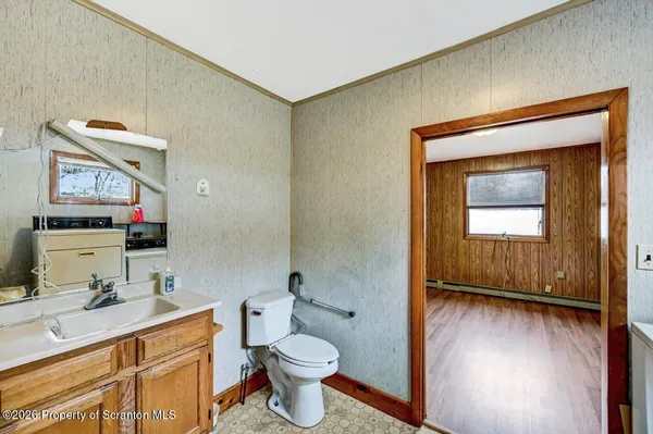 $847,999 | 1560 Reservoir Road, Moscow, PA 18444