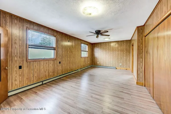 $847,999 | 1560 Reservoir Road, Moscow, PA 18444
