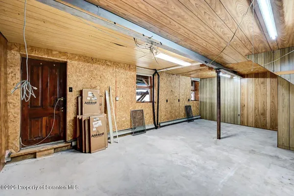 $847,999 | 1560 Reservoir Road, Moscow, PA 18444