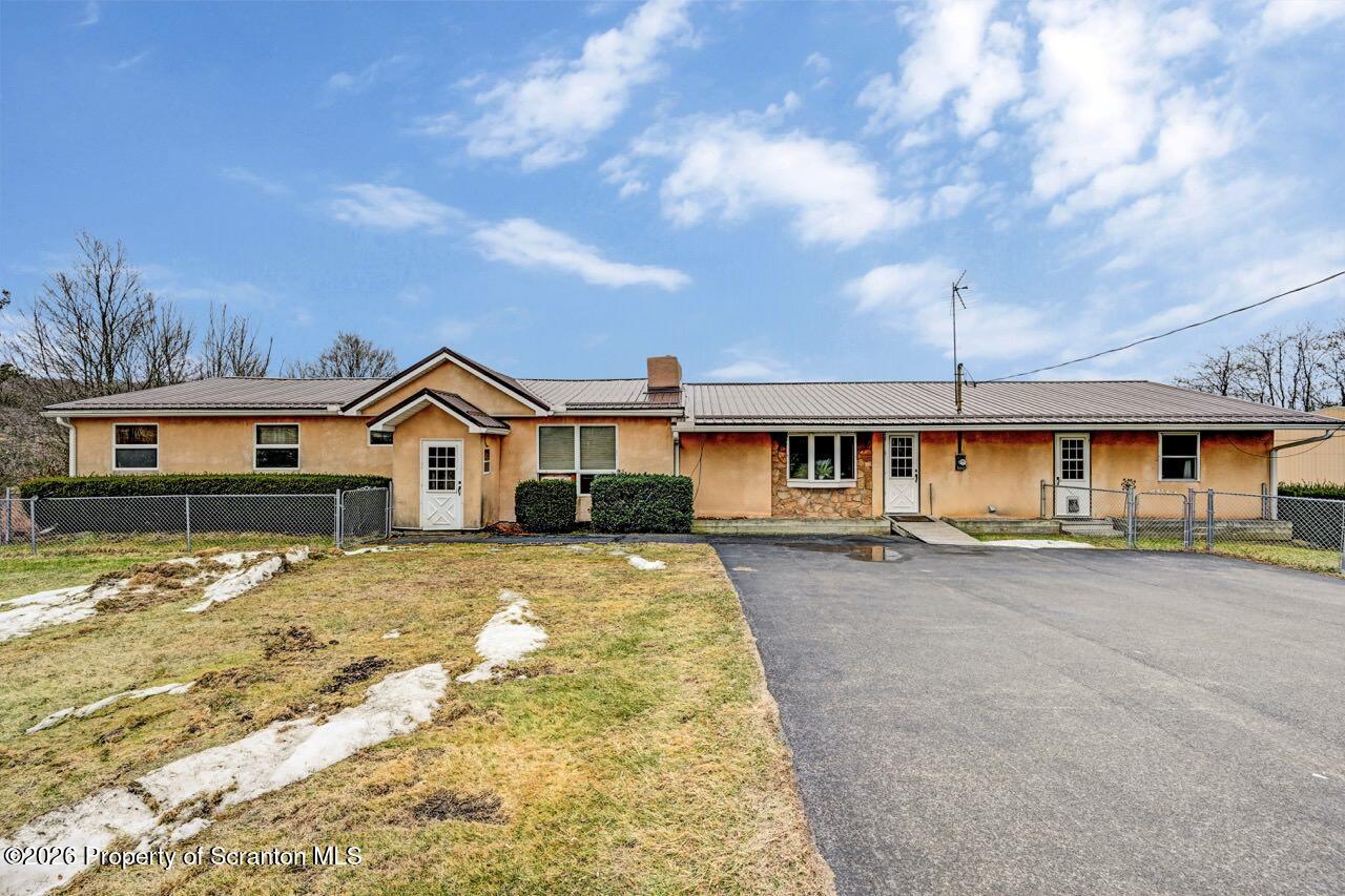 1560 Reservoir Road Moscow, PA 18444 - Photo 8 of 90 1560 Reservoir Rd 06 Large