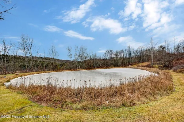 $847,999 | 1560 Reservoir Road, Moscow, PA 18444