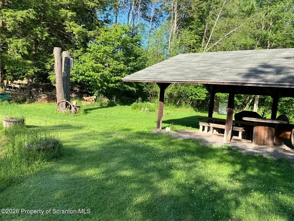 $847,999 | 1560 Reservoir Road, Moscow, PA 18444