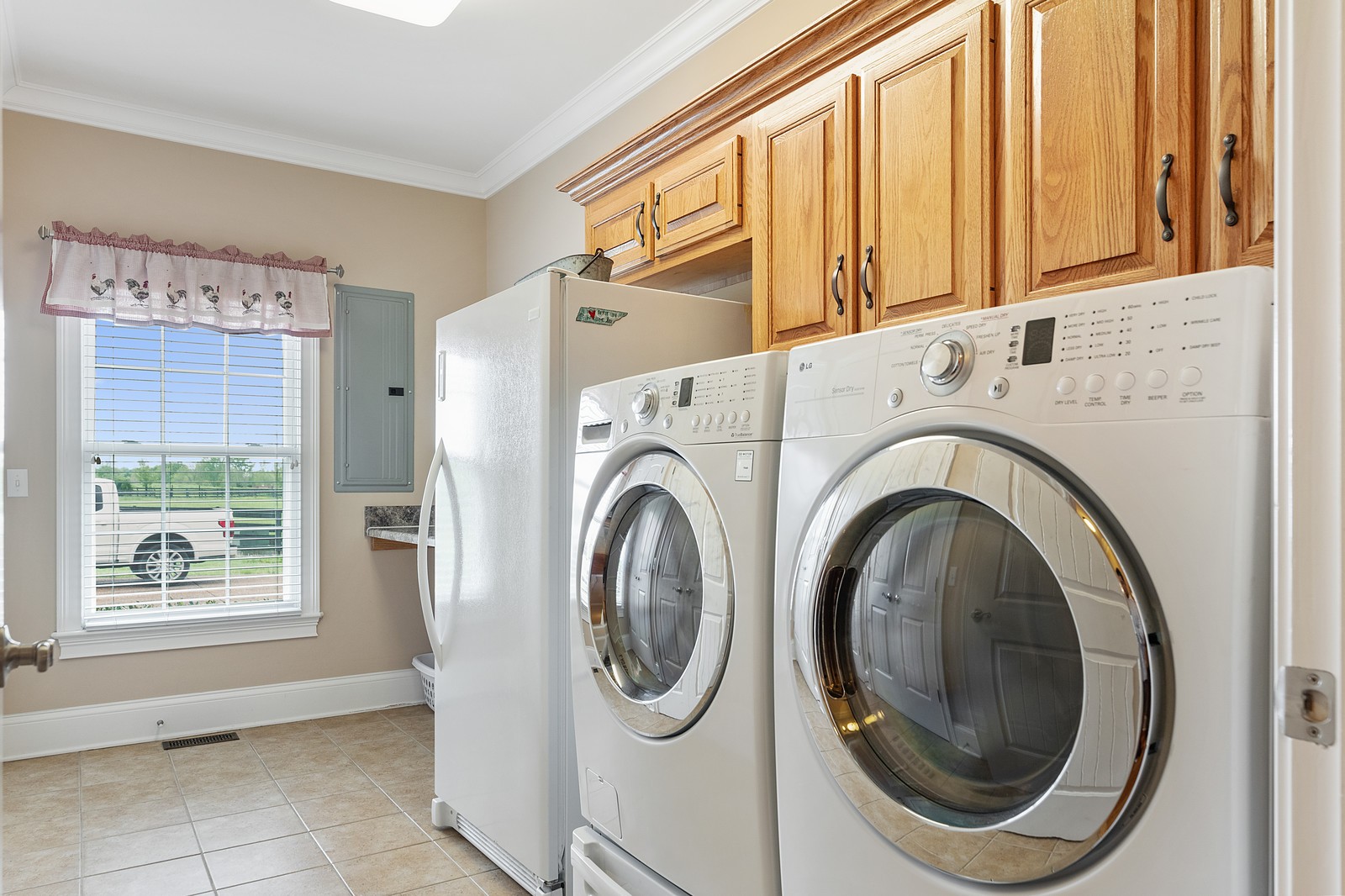 288 Lee Road Cottontown, TN 37048 - Photo 26 of 47 a utility room with dryer and washer
