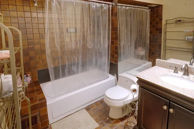 $649,000 | 570 Sanderling Court, Secaucus, NJ 07094