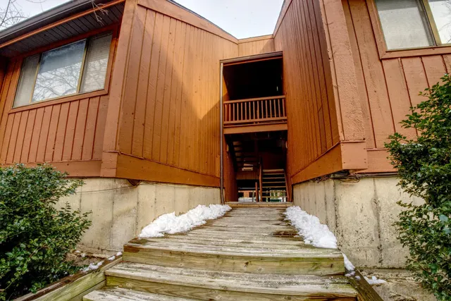 $649,000 | 570 Sanderling Court, Secaucus, NJ 07094