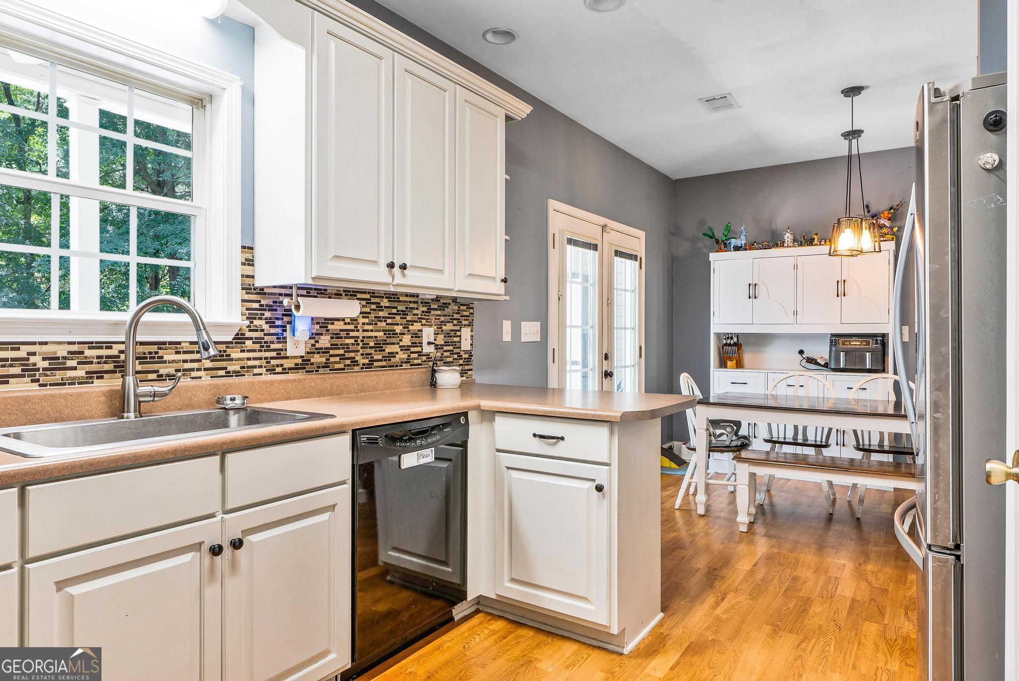 419 Pecan Circle Forsyth, GA 31029 - Photo 5 of 27