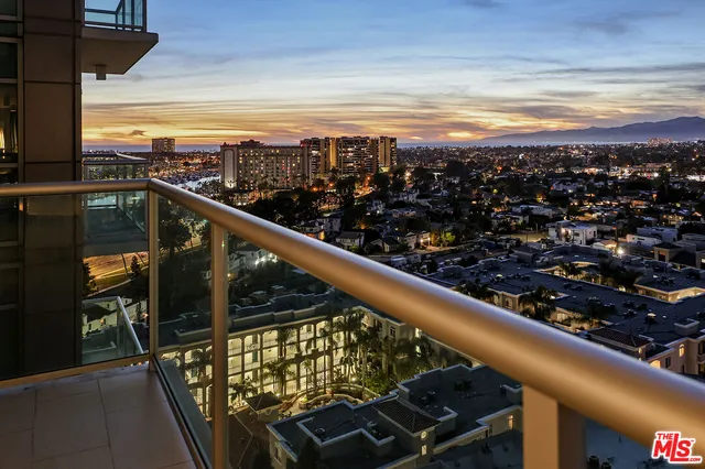 $3,649,000 | 13700 Marina Pointe Drive, Unit 1620, Marina del Rey, CA 90292