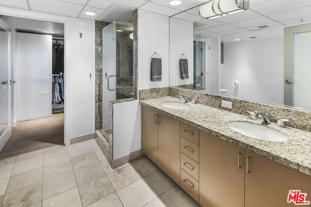 $3,649,000 | 13700 Marina Pointe Drive, Unit 1620, Marina del Rey, CA 90292