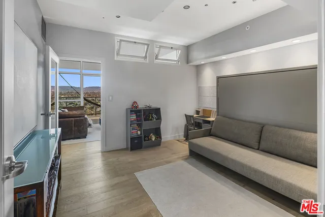 $3,649,000 | 13700 Marina Pointe Drive, Unit 1620, Marina del Rey, CA 90292