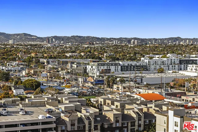 $3,649,000 | 13700 Marina Pointe Drive, Unit 1620, Marina del Rey, CA 90292