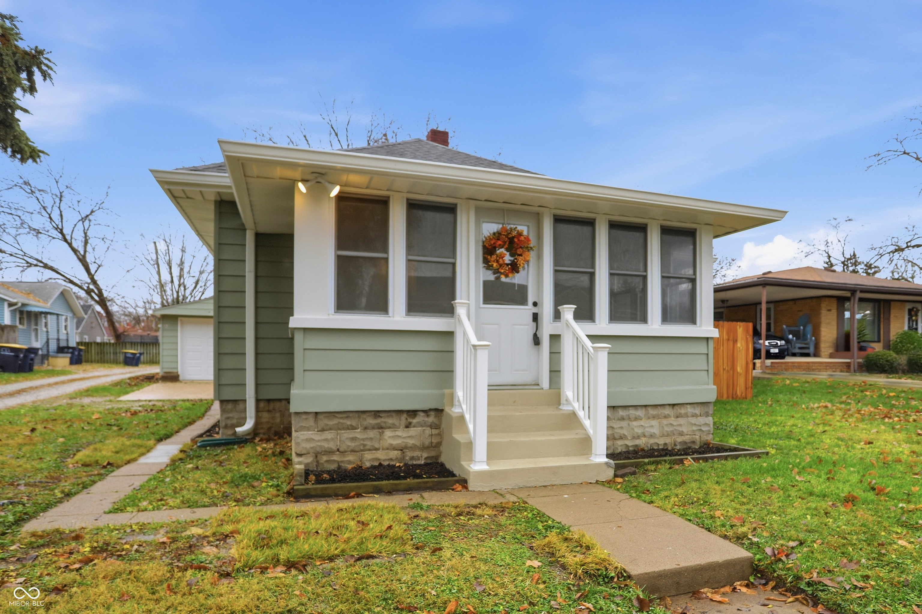 1121 Alton Street Beech Grove, IN 46107 - Photo 3 of 40