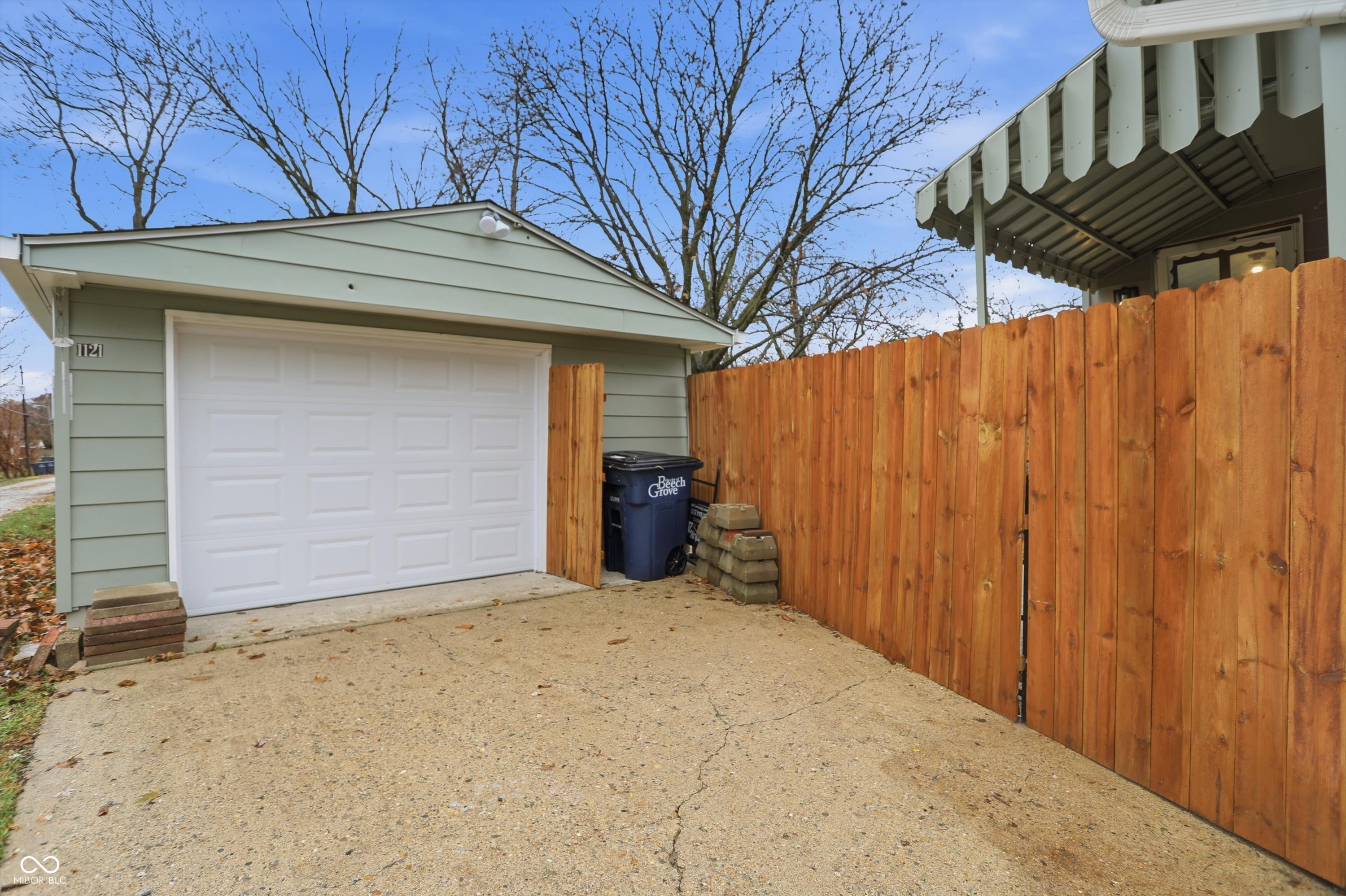 1121 Alton Street Beech Grove, IN 46107 - Photo 31 of 40