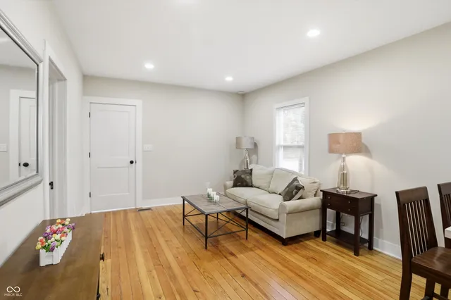 $189,900 | 1121 Alton Street, Beech Grove, IN 46107