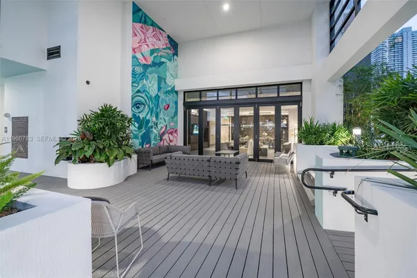 $3,626 | 221 Southwest 12th Street, Unit PH7, Miami, FL 33130