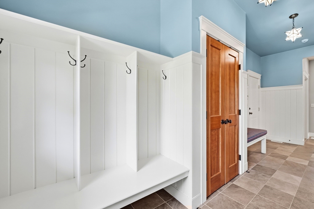 31 Winthrop Road Lexington, MA 02421 - Photo 15 of 37 Gallery Image 15
