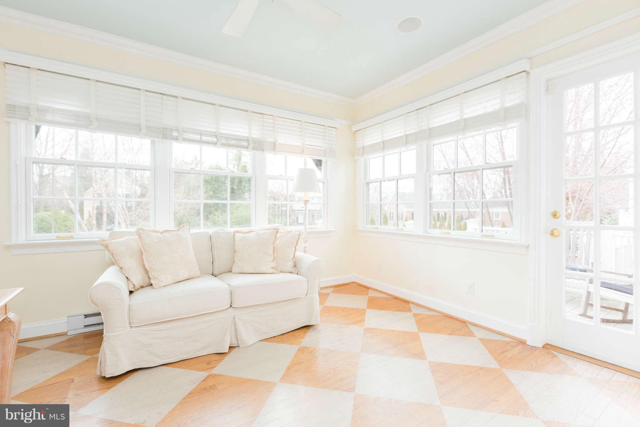 4632 Reservoir Road Northwest Washington, DC 20007 - Photo 6 of 25 Interior (General)