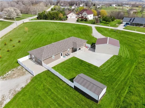 $359,999 | 27728 245th Street, Maryville, MO 64468