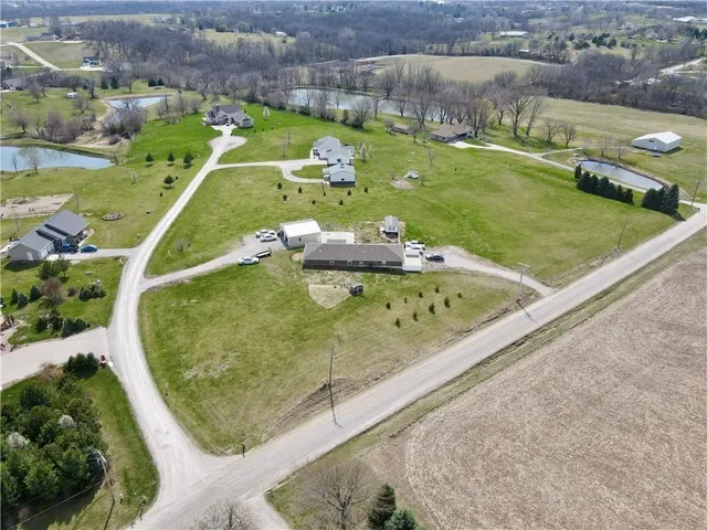 $369,999 | 27728 245th Street, Maryville, MO 64468