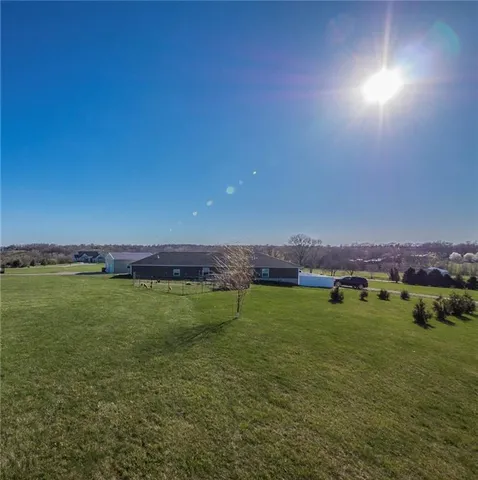 $369,999 | 27728 245th Street, Maryville, MO 64468