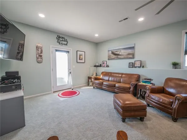 $359,999 | 27728 245th Street, Maryville, MO 64468