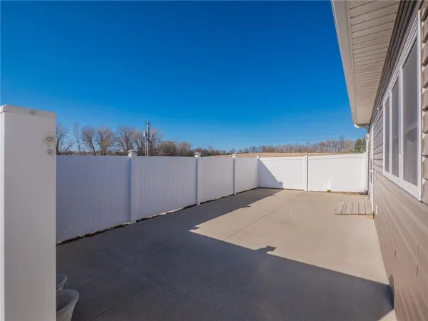 $359,999 | 27728 245th Street, Maryville, MO 64468