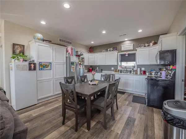 $359,999 | 27728 245th Street, Maryville, MO 64468