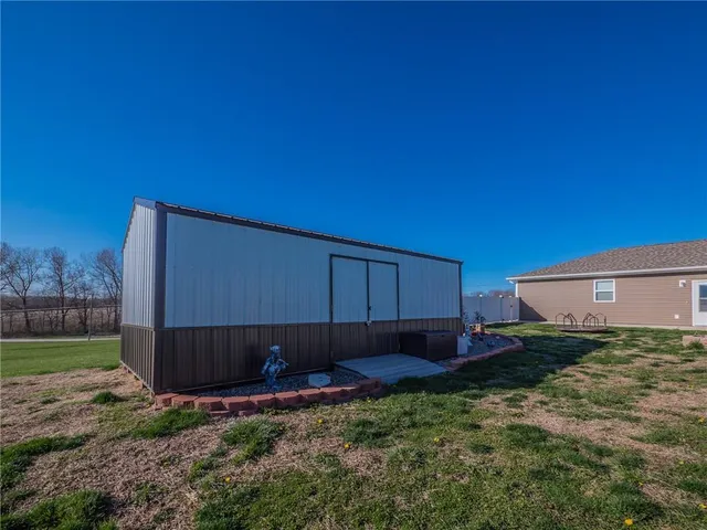 $369,999 | 27728 245th Street, Maryville, MO 64468