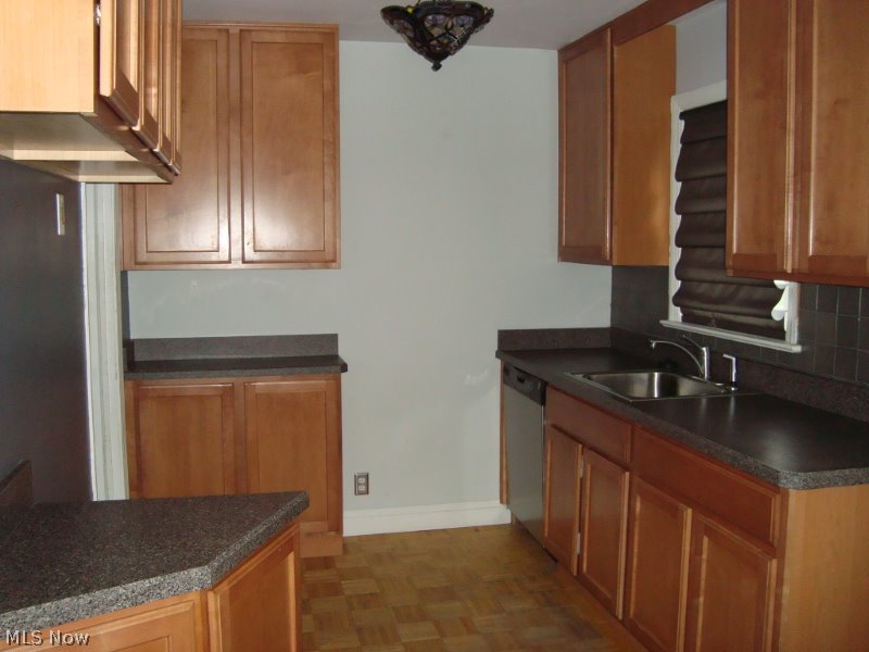 3721 Silsby Road Cleveland, OH 44118 - Photo 4 of 14 Gallery Image 4