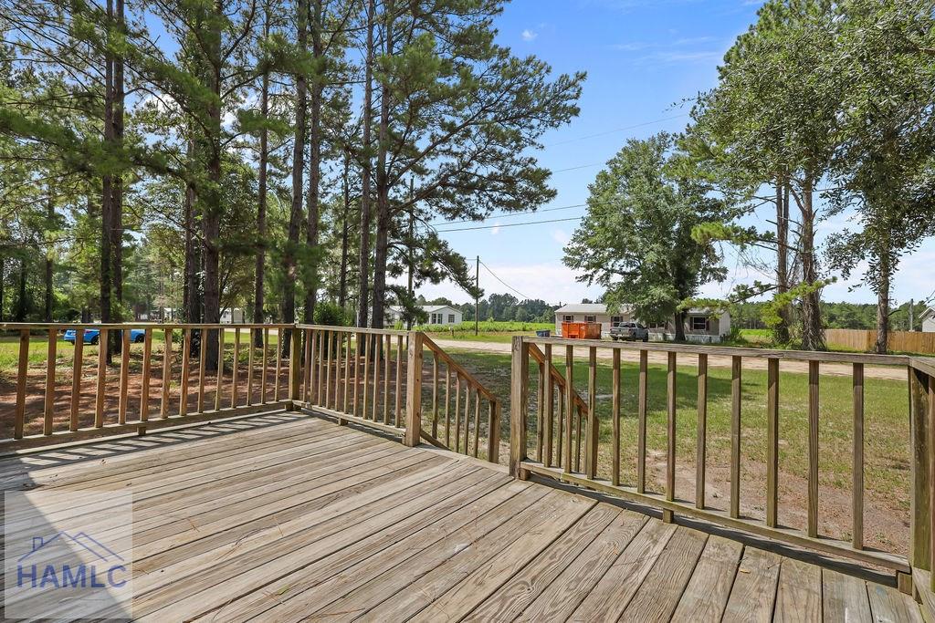 176 Barn Rd Circle Jesup, GA 31545 - Photo 9 of 33 Gallery Image 9