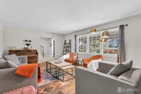 $939,000 | 147 Highland Avenue, Metuchen, NJ 08840