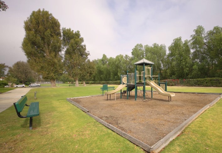 2481 Keswick Court Simi Valley, CA 93063 - Photo 27 of 29