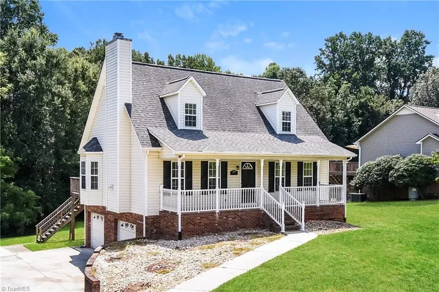 $1,905 | 397 Twin Valley Drive, Clemmons, NC 27012