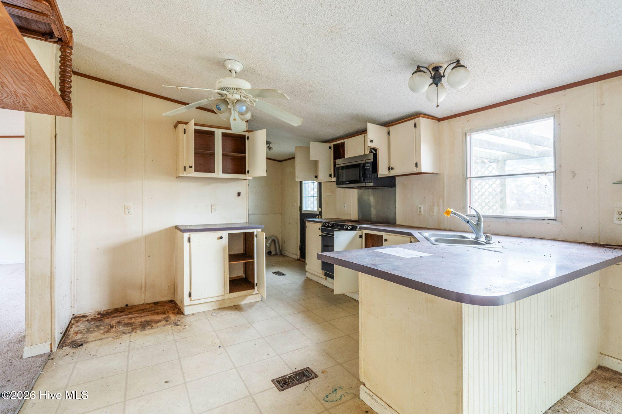 740 Old Chinquapin Road Beulaville, NC 28518 - Photo 16 of 37 16_DSC09193