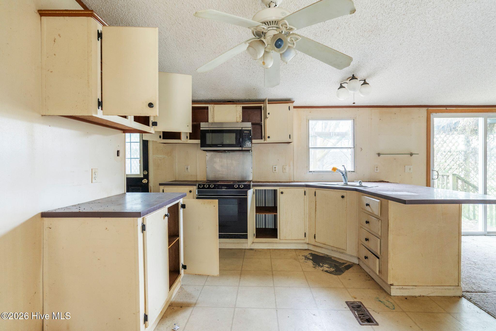 740 Old Chinquapin Road Beulaville, NC 28518 - Photo 17 of 37 17_DSC09208