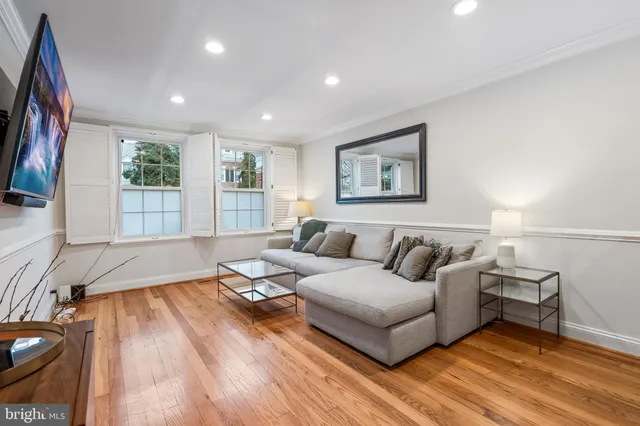 $535,000 | 3395 South Stafford Street, Unit A2, Arlington, VA 22206