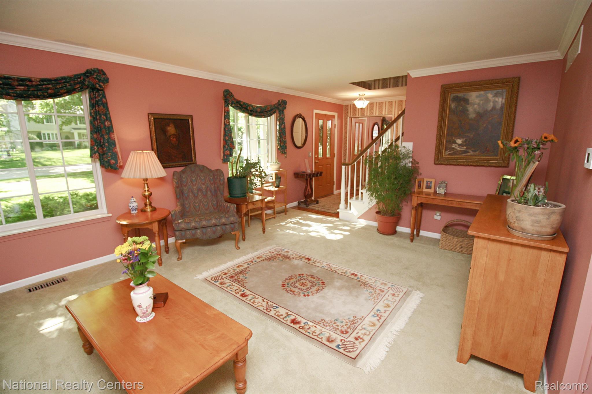 3588 Salem Road Troy, MI 48084 - Photo 9 of 28 Formal living room.